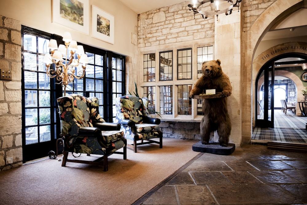 The Bear Of Rodborough 4*