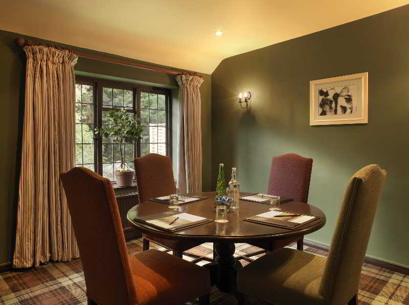 The Bear Of Rodborough Hotel 4*