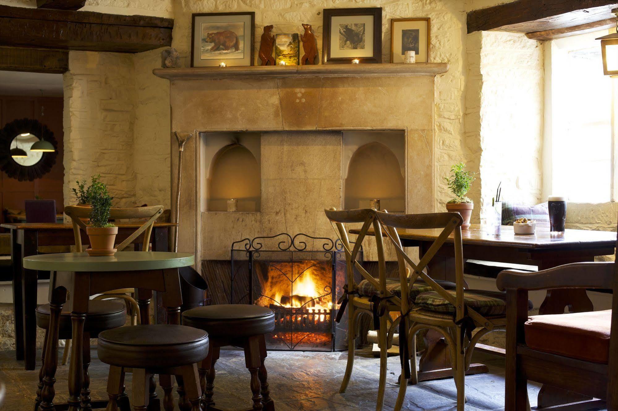 The Bear Of Rodborough 4* Stroud (Gloucestershire)